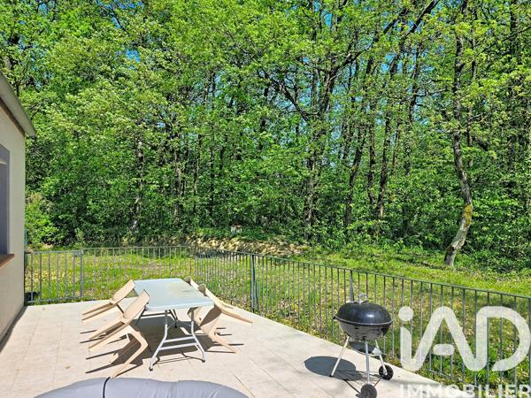 Immeuble à vendre 140 m² Le Grès