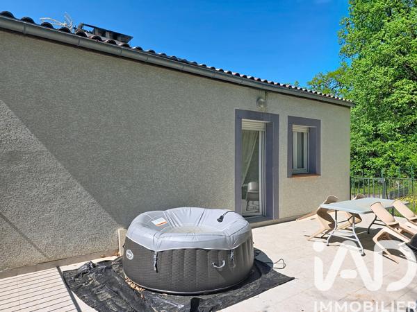 Immeuble à vendre 140 m² Le Grès
