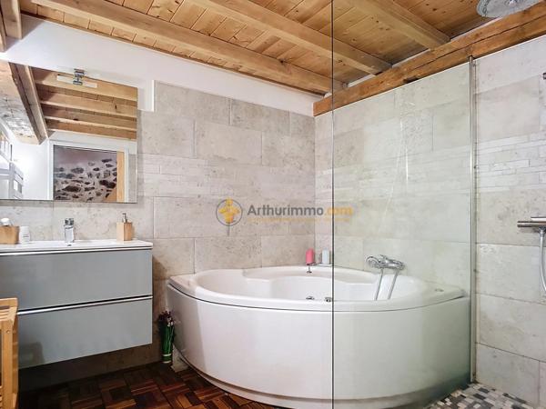 Vente                                                      Maison
                        
                     4 pièces                      84 m2                     à Mosset