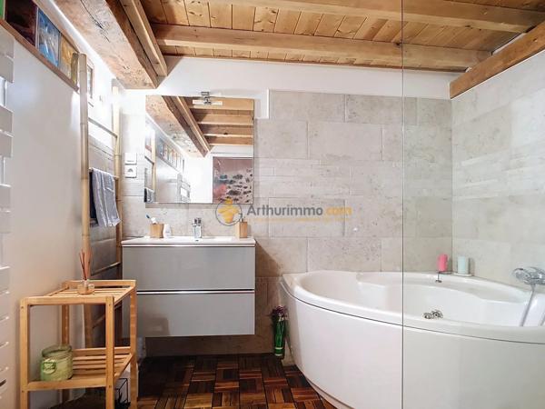 Vente                                                      Maison
                        
                     4 pièces                      84 m2                     à Mosset