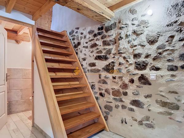 Vente                                                      Maison
                        
                     4 pièces                      84 m2                     à Mosset