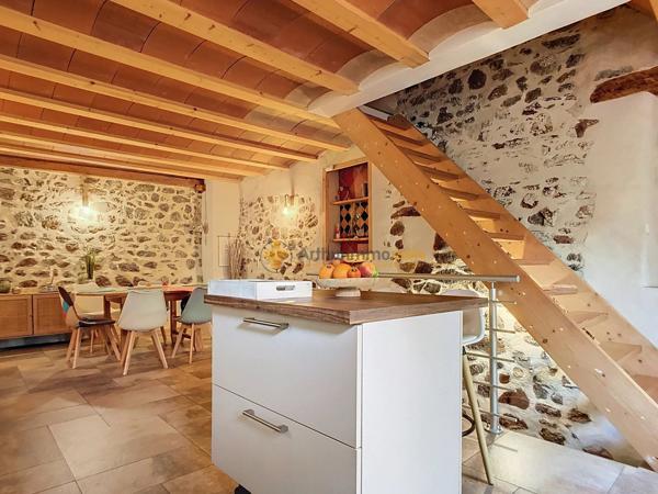Vente                                                      Maison
                        
                     4 pièces                      84 m2                     à Mosset
