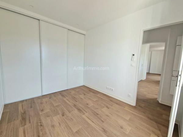 Location                                                      Appartement
                        
                     3 pièces                      58 m2                     à Le Luc