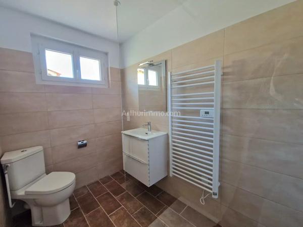 Location                                                      Appartement
                        
                     3 pièces                      58 m2                     à Le Luc