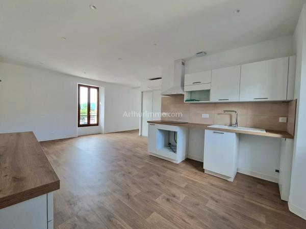 Location                                                      Appartement
                        
                     3 pièces                      58 m2                     à Le Luc