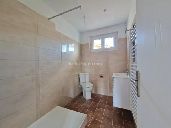 Location                                                      Appartement
                        
                     3 pièces                      58 m2                     à Le Luc