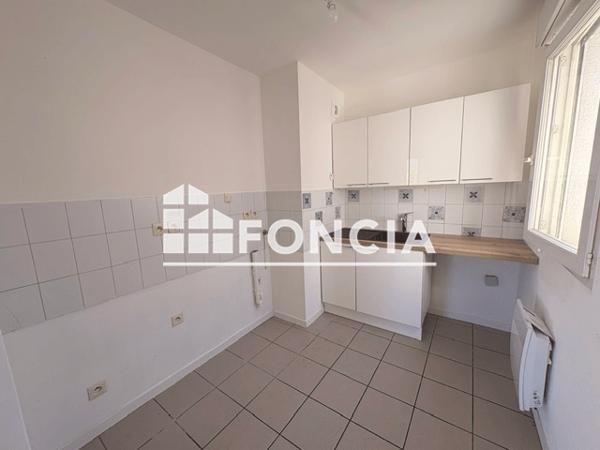 Location Studio 32.22 m² - 101 AVENUE JEAN PERROT Grenoble 38100