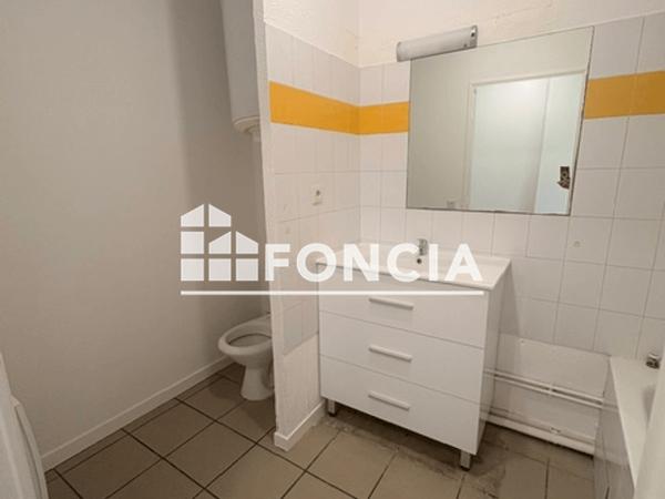 Location Studio 32.22 m² - 101 AVENUE JEAN PERROT Grenoble 38100