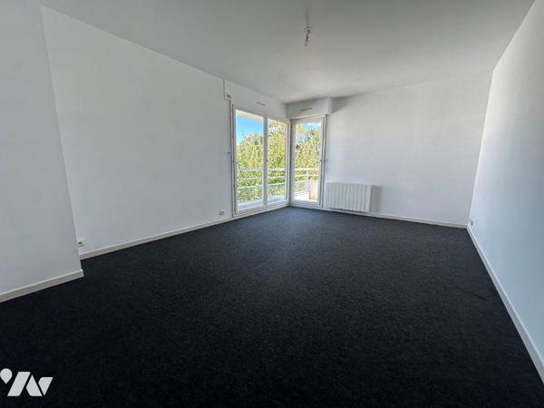 NOUVEAUTE - SAINT JACQUES DE LA LANDE T2 DERNIER ETAGE
