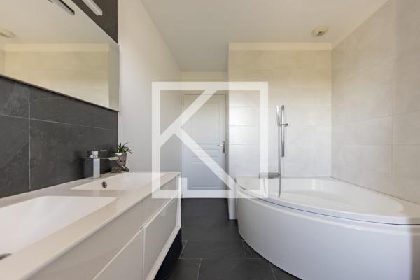 BELLE CONTEMPORAINE CLIMATISEE