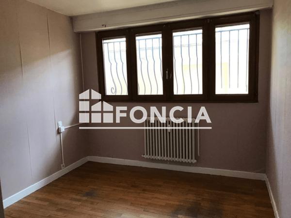 Location Appartement 3 pièces 52.29 m² - 248 RUE NICOLAS PARENT Chambery 73000