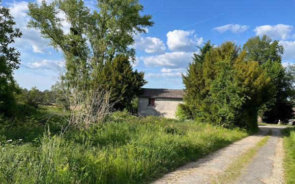 Maison à vendre    3 pièces • 67 m2 Flavignac