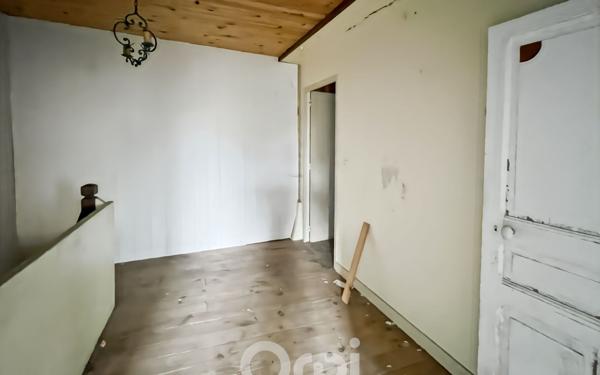 Maison à vendre    3 pièces • 67 m2 Flavignac