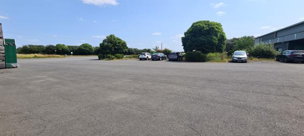 Local D’activité 4817m² – La chapelle d aligne