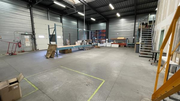 Local D’activité 1200m² – Tierce