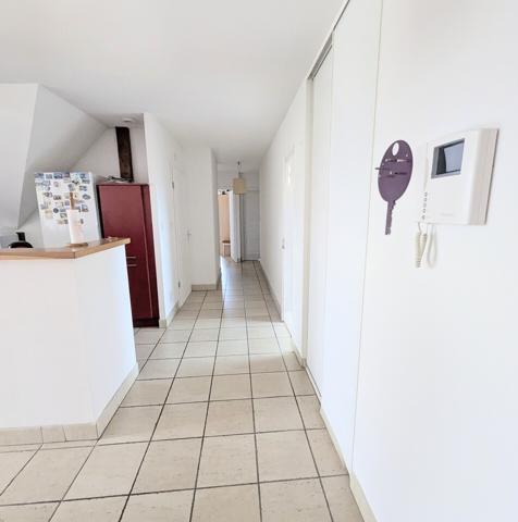 Appartement lumineux - porte ouverte samedi 6 juin 209 000 € H.A.I.*