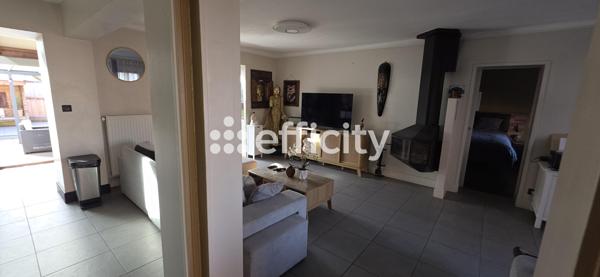 Maison 6 pièces - 131 m² Exclusivité efficity