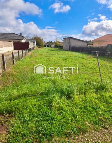 Terrain constructible de 636m2 à Castelnau-De-Médoc: Idéal pour vos projets !