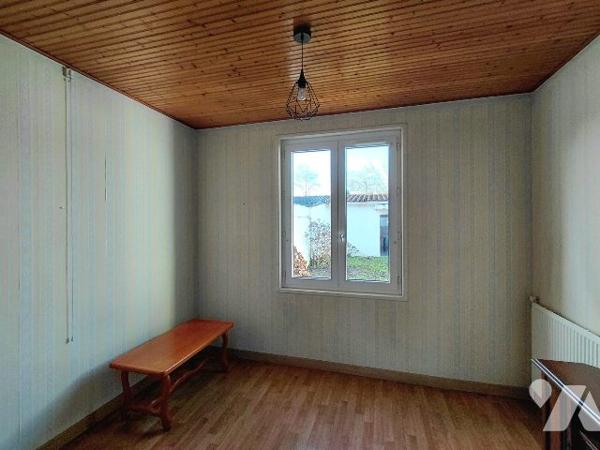 CHALLANS - MAISON 3 PIECES - TERRAIN 800 M²