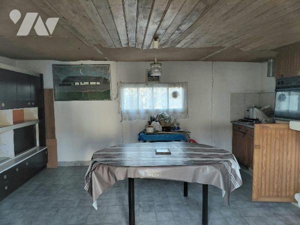 CHALLANS - MAISON 3 PIECES - TERRAIN 800 M²