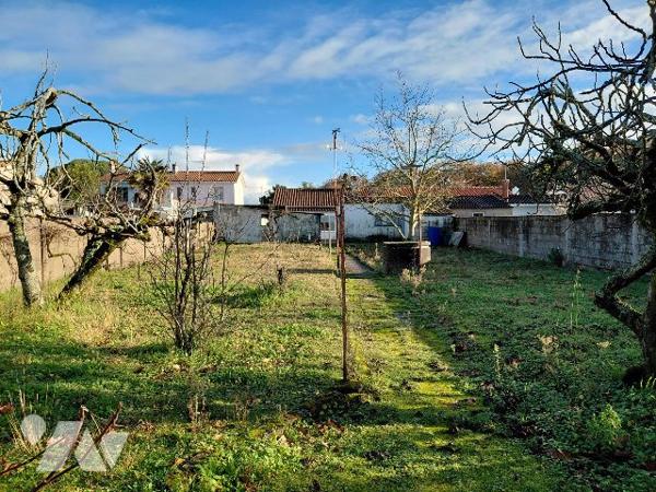 CHALLANS - MAISON 3 PIECES - TERRAIN 800 M²