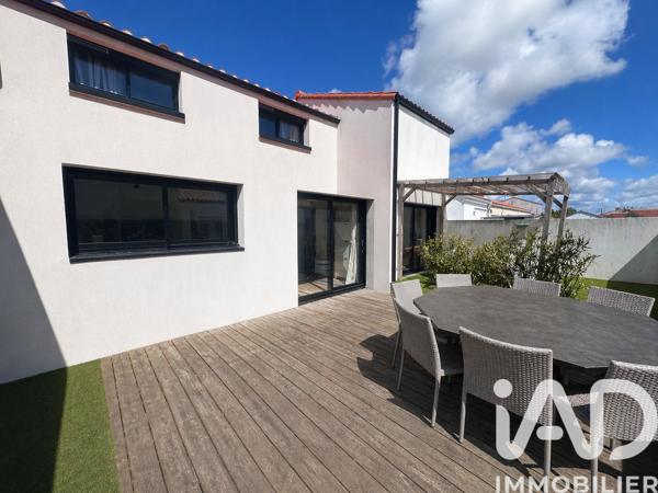 Maison à vendre 6 pièces 90,66 m² Les Sables-d'Olonne