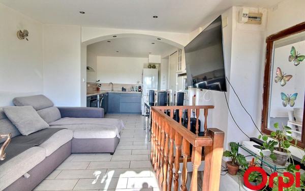 Appartement à vendre    3 pièces • 45,91 m2 Marseille 16