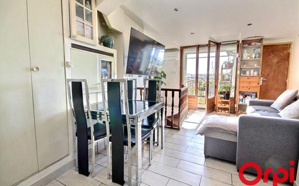 Appartement à vendre    3 pièces • 45,91 m2 Marseille 16