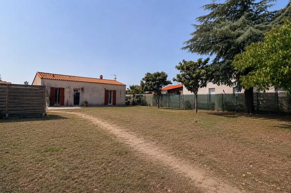 Maison
         4 pièces
        - 89 m² 253 200 € *