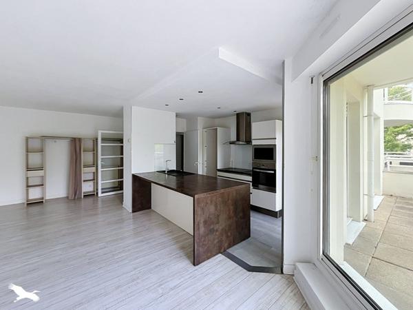 Appartement 279 500 € Bordeaux 2 p 58 m² DPE C