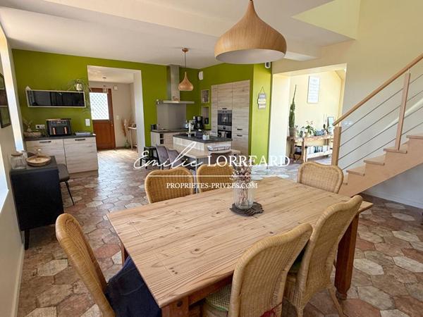 Maison La Suze Sur Sarthe 6 pièce(s) 153 m2