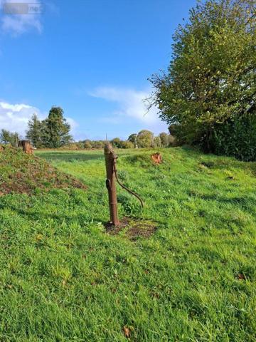 Corps de ferme à vendre à Lanrivain dans les Côtes-d'Armor (22480), ref : 22075-MA01641