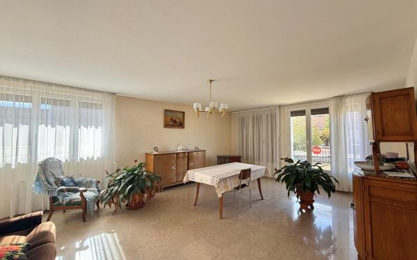 Maison à vendre    7 pièces •  Genlis