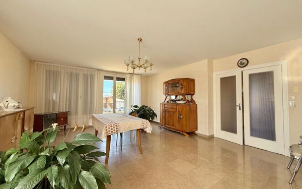 Maison à vendre    7 pièces •  Genlis