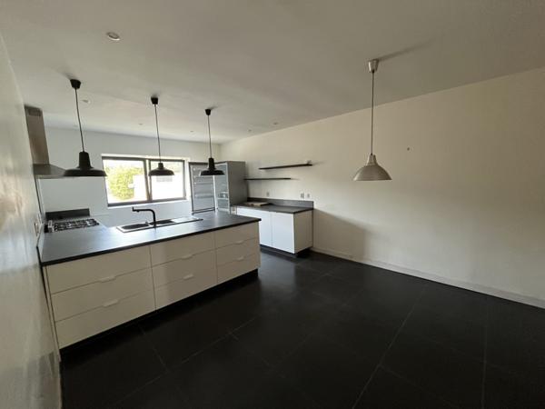 Maison à louer 1 230 € CC Langoiran 6 p 179 m² DPE C