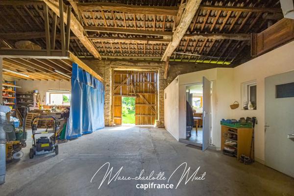 LONGÈRE RÉNOVÉE – 135 m² habitables + DÉPENDANCES – 4156 m² de terrain