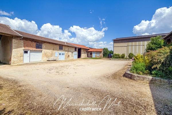 LONGÈRE RÉNOVÉE – 135 m² habitables + DÉPENDANCES – 4156 m² de terrain