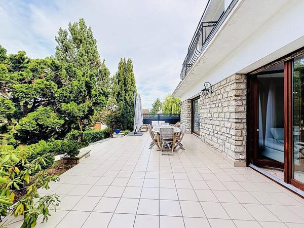 Magnifique maison 5chambres sur sous sol total et jardin sans vis-à-vis
