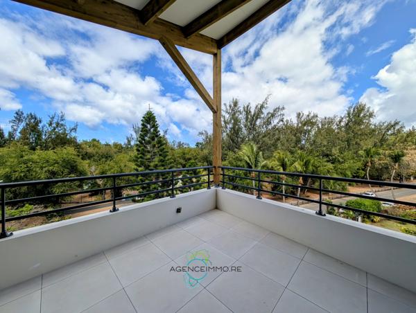 F4 neuf en Duplex 99,49 m2 à Saint Paul Rés. PSAMATHEE