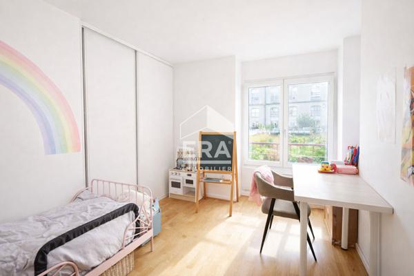 Appartement 4 pièces 91 m²-MÉTRO L12-CALME-PARKING
