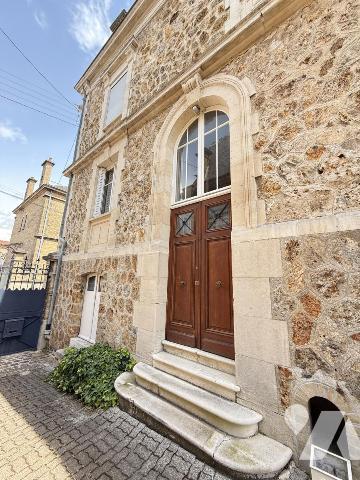 EPERNAY - MAISON DE CARACTERE FIN 19EME