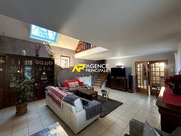 NOUVEAU BEZONS _ Maison de 6 pièces €530 000 ** - Référence 4454