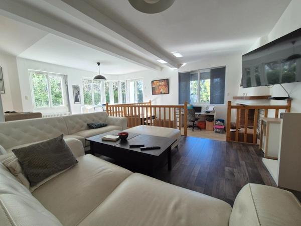 Maison à vendre 6 pièces SAINT SULPICE DE ROYAN (17) - 5 chambres - terrain de 708m²