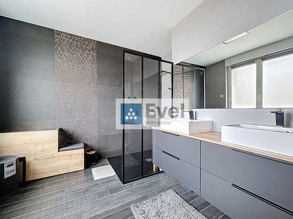 Maison 132 m² - 4 chambres - piscine