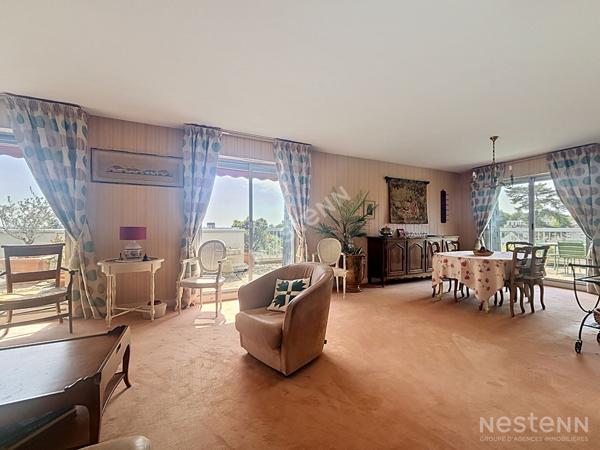 Appartement Saint Cyr Sur Loire 135.76 m2 avec terrasse et garage