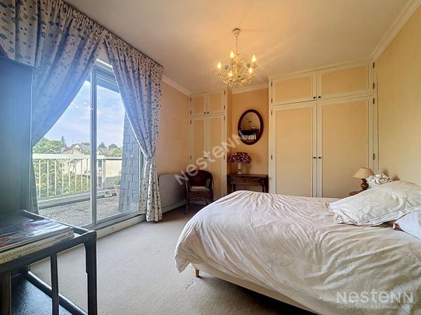 Appartement Saint Cyr Sur Loire 135.76 m2 avec terrasse et garage