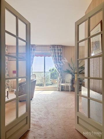 Appartement Saint Cyr Sur Loire 135.76 m2 avec terrasse et garage