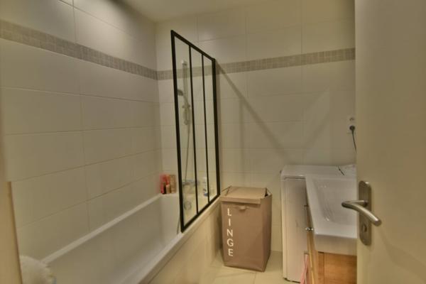 LARMOR PLAGE – Appartement T4 spacieux