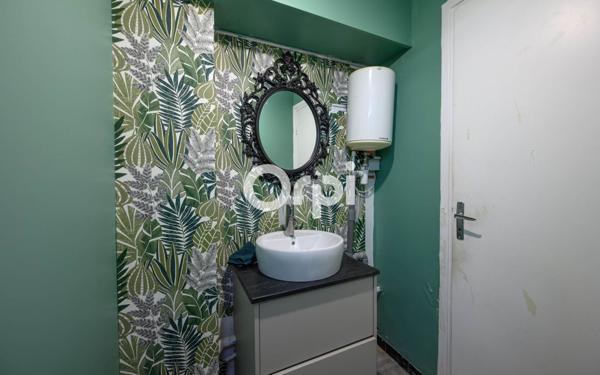 Immeuble à vendre    1 pièce •  Hazebrouck