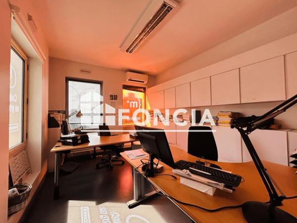 À vendre Local commercial 211.08 m² - Poitiers 86000